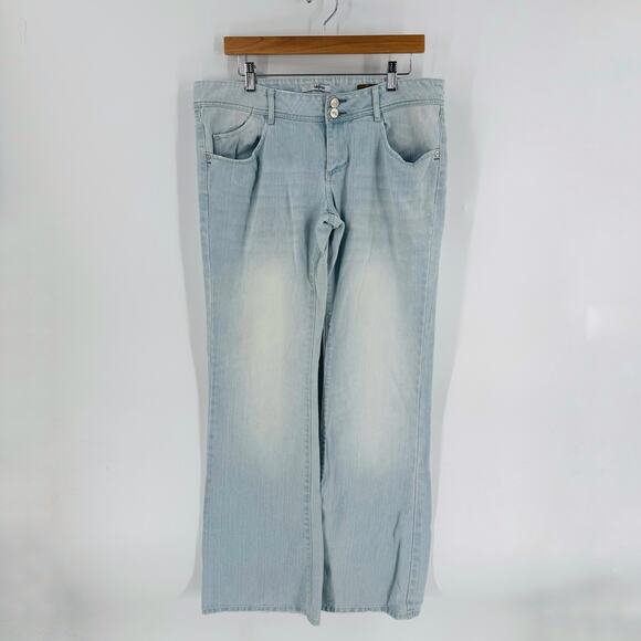 Y2K UBFree Women’s Size 13 Wide Leg Light Wash Jeans Vintage 2000s Denim - Picture 11 of 11